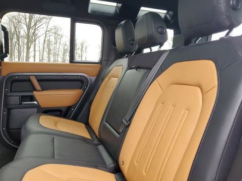 Used 2023 Land Rover Defender 110 X AWD/4WD image 31