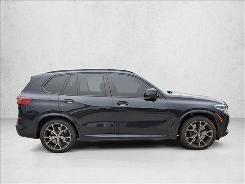 Used 2021 BMW X5 M50i AWD/4WD image 4