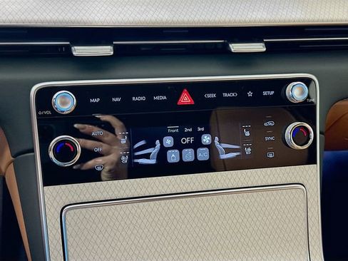 New 2026 Genesis GV80 3.5T Prestige image 14