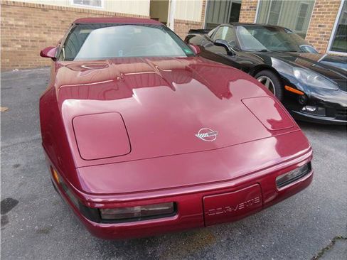 Used 1993 Chevrolet Corvette Convertible image 12