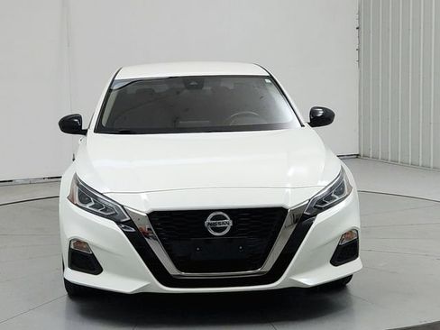 Used 2022 Nissan Altima 2.5 SR image 2