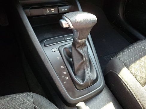 Used 2018 Kia Rio S FWD image 18