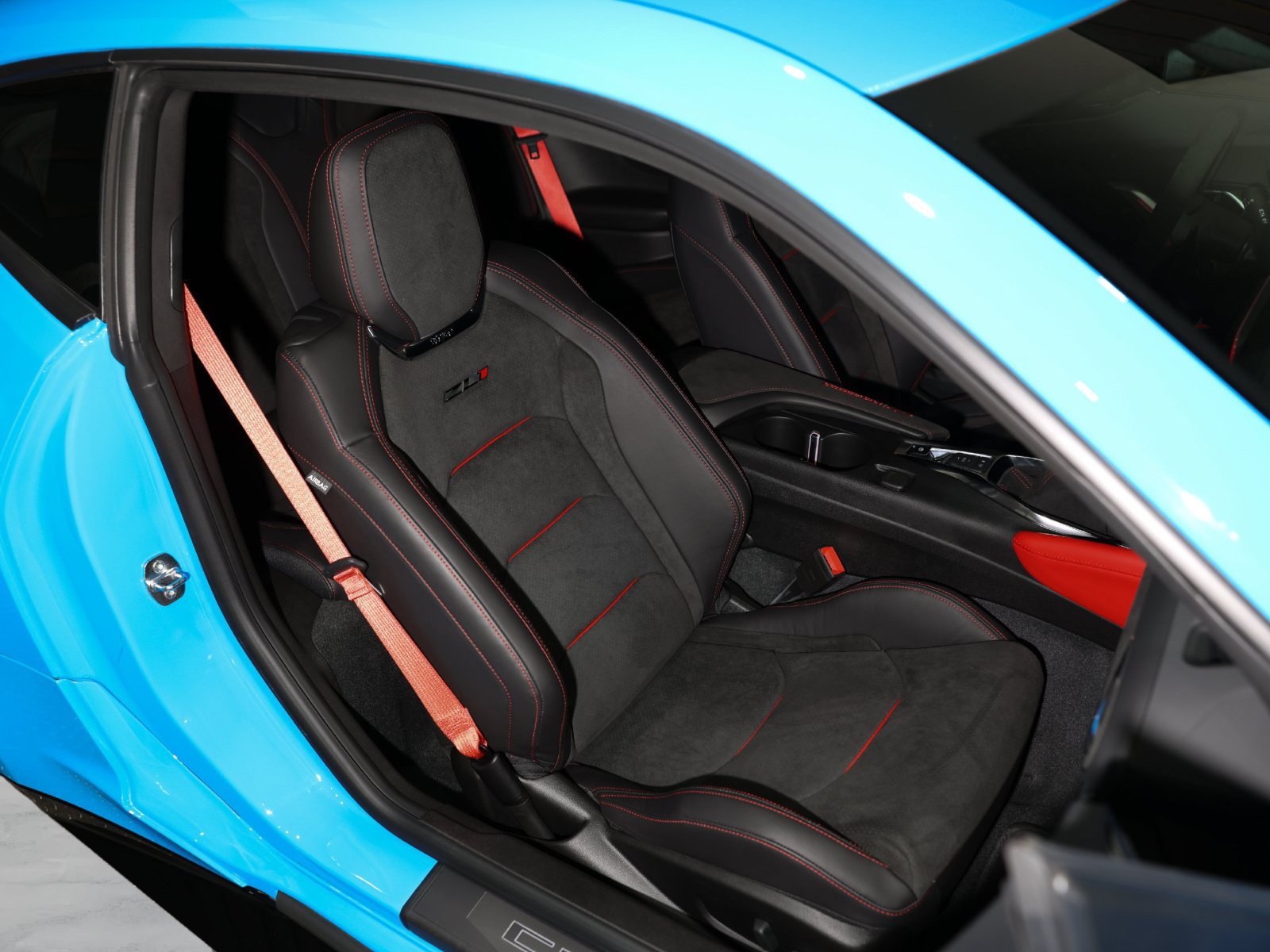 Used 2022 Chevrolet Camaro ZL1 RWD image 44