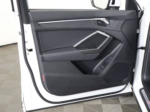 Used 2024 Audi Q3 2.0T Premium Plus w/ Premium Plus Package image 24