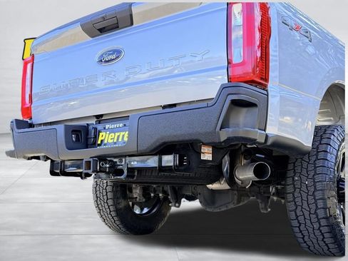 Used 2024 Ford F350 XLT AWD/4WD image 31