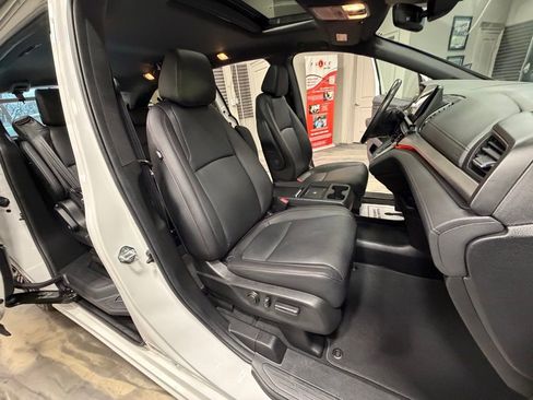 Used 2025 Honda Odyssey Sport-L image 4