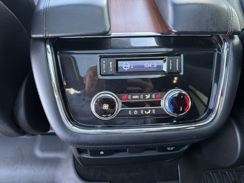 Used 2019 Lincoln Navigator Reserve AWD/4WD image 24