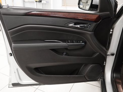 Used 2016 Cadillac SRX Performance w/ Driver Assist Package image 17