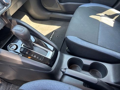 Used 2025 Nissan Versa SV image 41