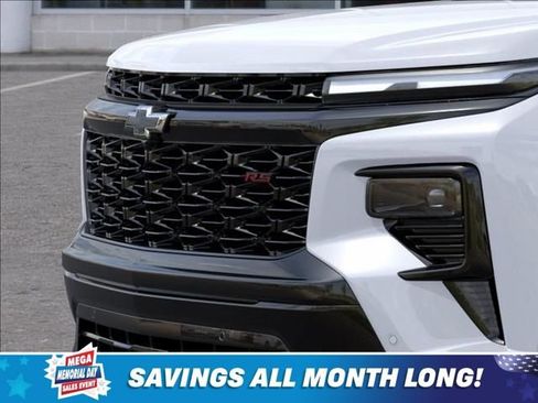 New 2026 Chevrolet Traverse RS w/ LPO, Floor Liner Package AWD/4WD image 13