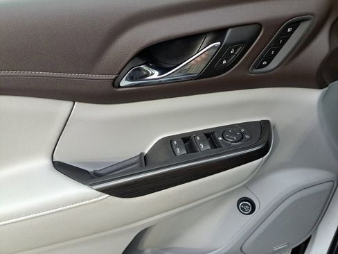 Used 2019 GMC Acadia SLT image 32