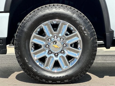 New 2026 Chevrolet Silverado 2500 High Country w/ High Country Premium Package AWD/4WD image 25