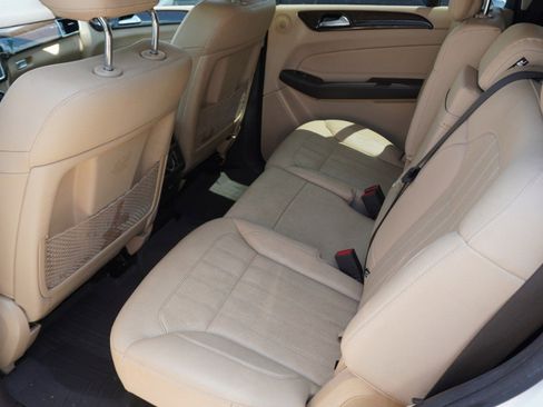 Used 2017 Mercedes-Benz GLS 450 4MATIC image 11