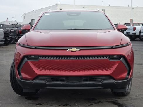 New 2026 Chevrolet Equinox EV LT image 16