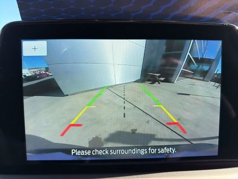 Used 2020 Ford Escape SE image 21