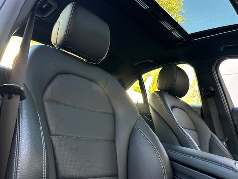Used 2020 Mercedes-Benz C 300 Sedan image 11