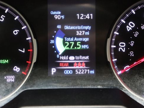 Used 2022 Toyota RAV4 XLE AWD/4WD image 39