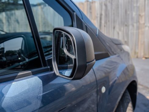 Used 2019 Ford Transit Connect XLT image 12