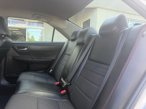 Used 2017 Toyota Camry SE FWD image 20
