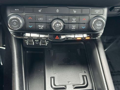 Used 2022 Dodge Durango GT image 14