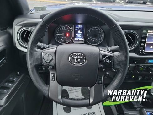 Used 2022 Toyota Tacoma TRD Off-Road w/ Technology Package image 9