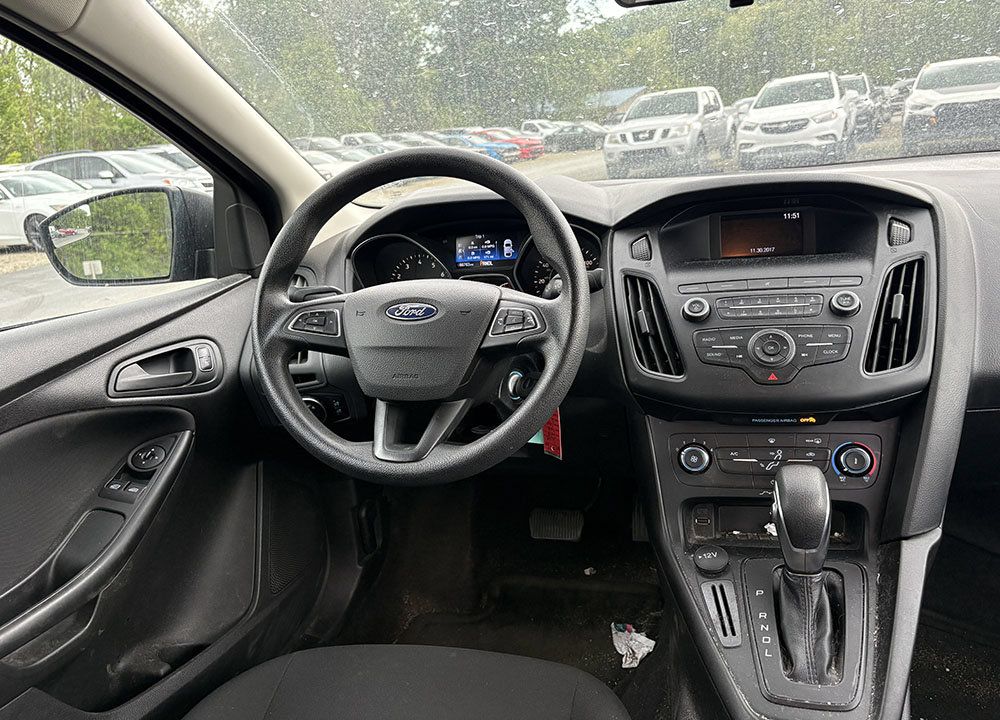Used 2018 Ford Focus S FWD image 5