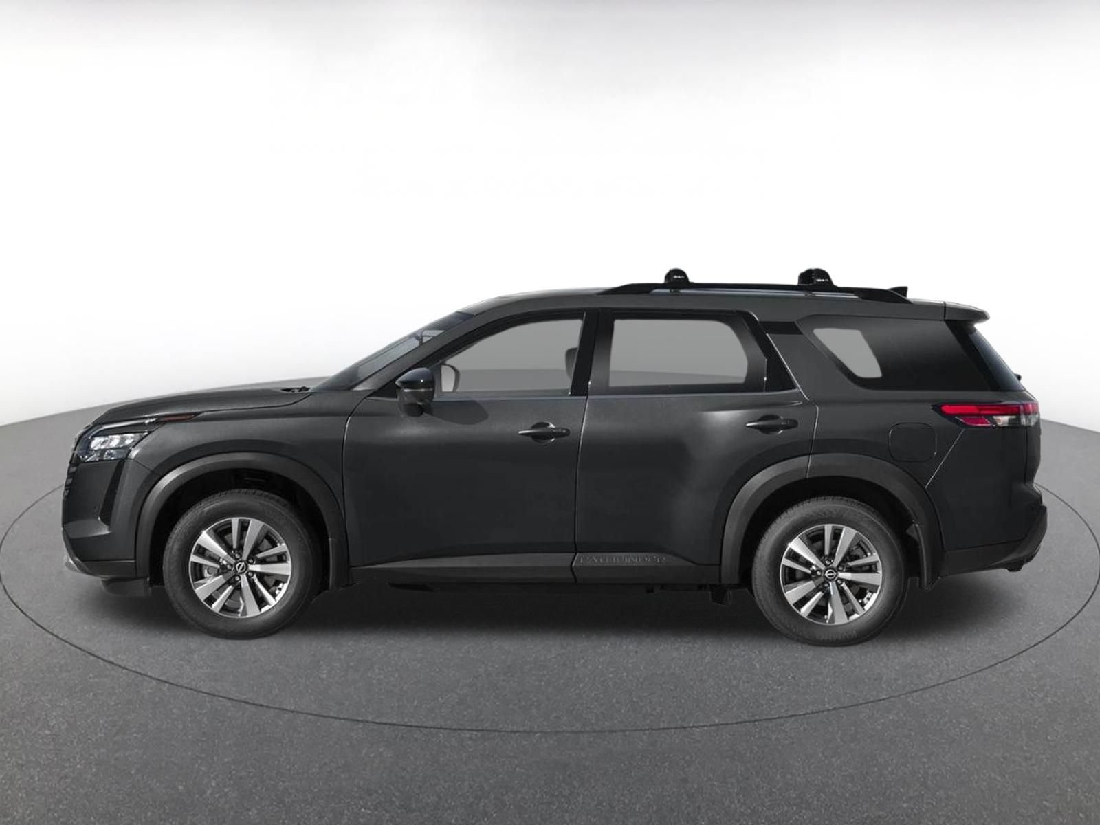 Used 2026 Nissan Pathfinder SL FWD image 3