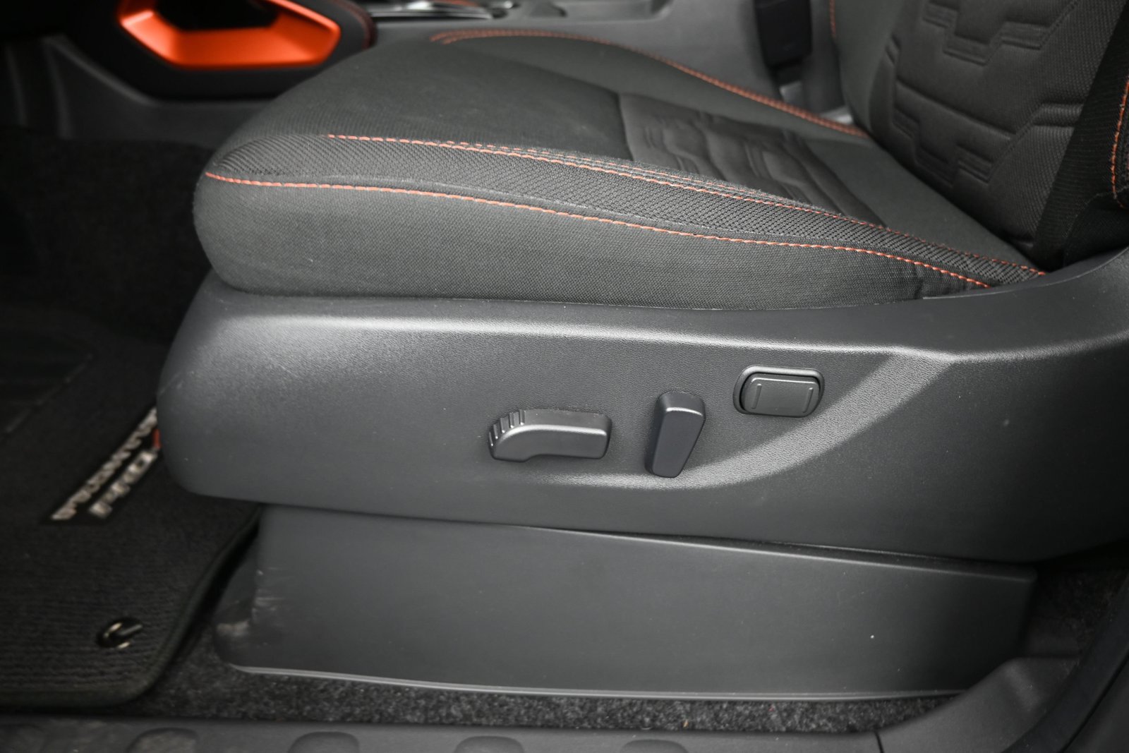Certified 2025 Nissan Frontier PRO-4X AWD/4WD image 10