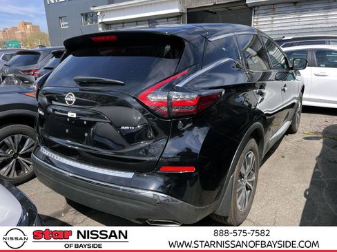 Used 2023 Nissan Murano S image 4