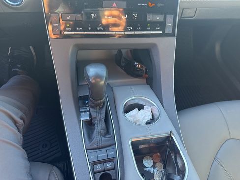 Certified 2021 Toyota Avalon XLE image 13