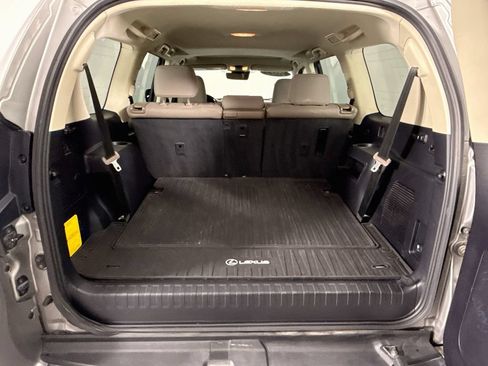 Used 2022 Lexus GX 460 Premium w/ Premium Package AWD/4WD image 21