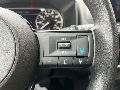 Certified 2023 Nissan Rogue SV image 27