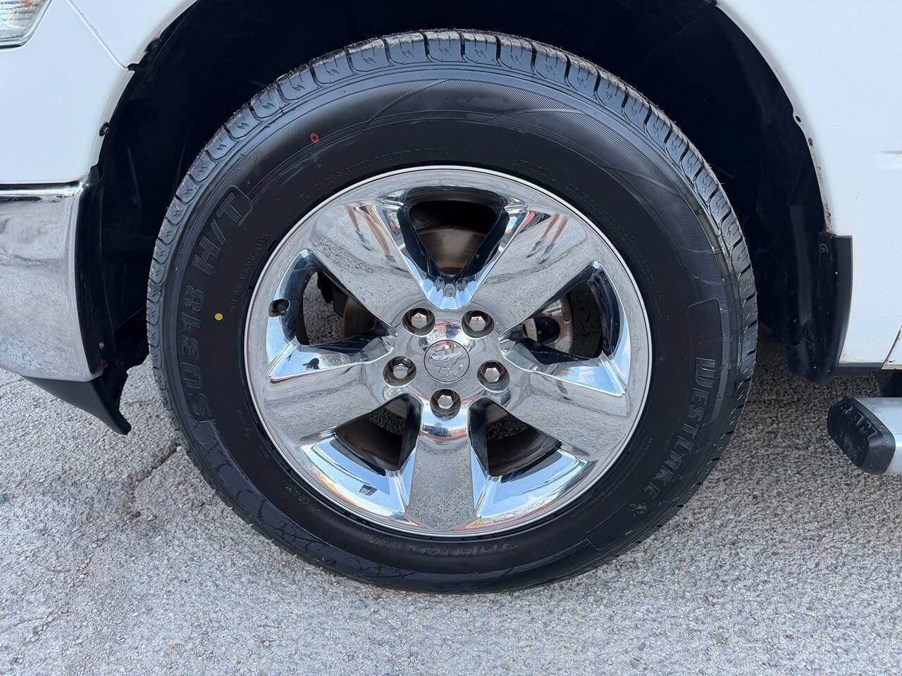 Used 2015 RAM 1500 Lone Star RWD image 10