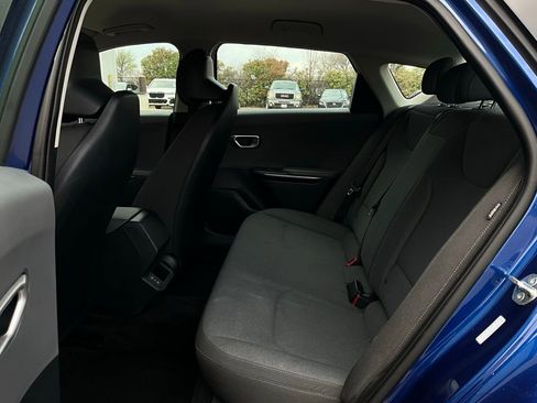 Used 2025 Kia K4 LXS image 11