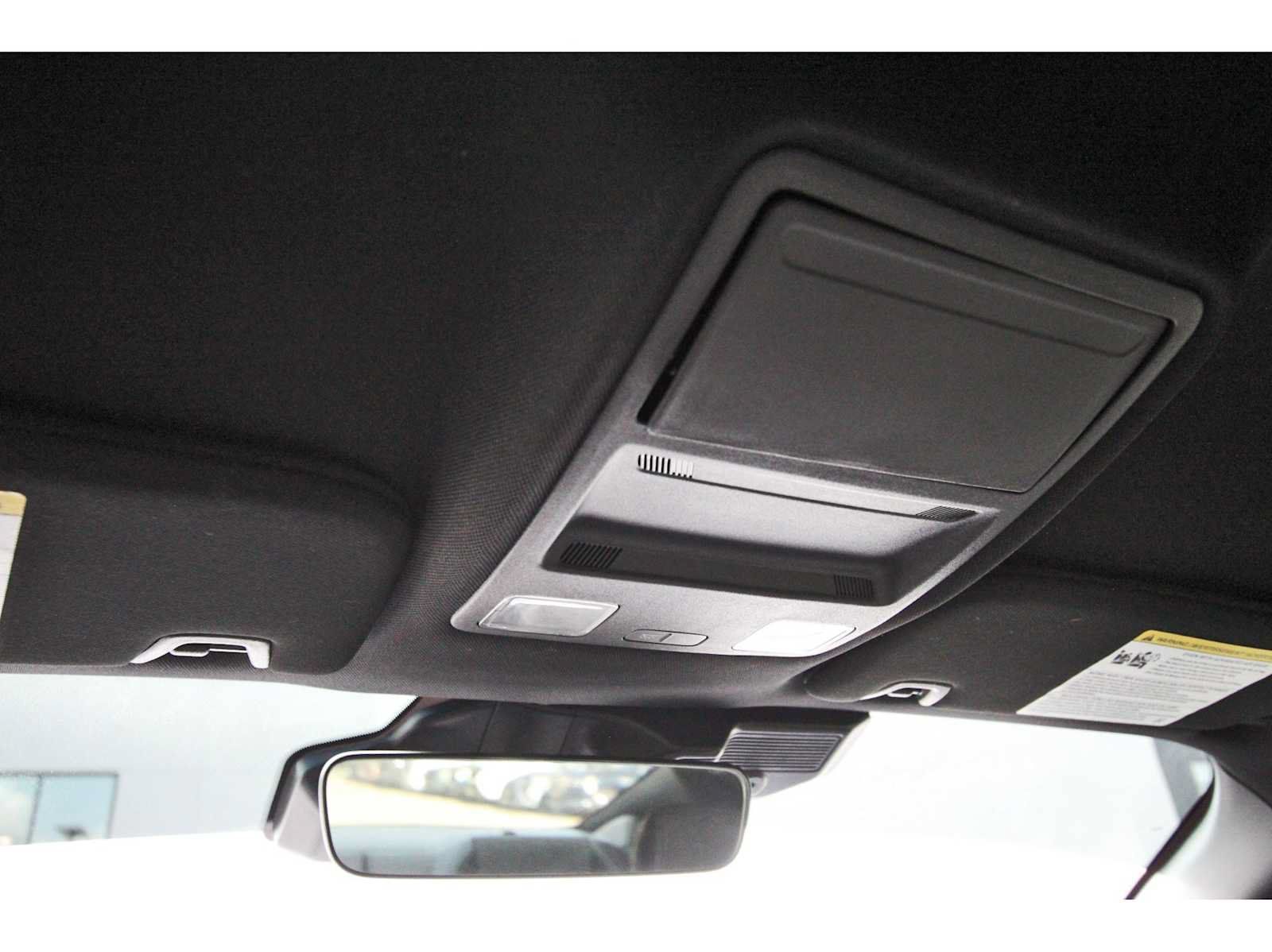 Used 2025 Ford Mustang Coupe RWD image 17