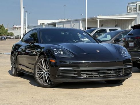 Used 2017 Porsche Panamera 4 AWD/4WD image 2