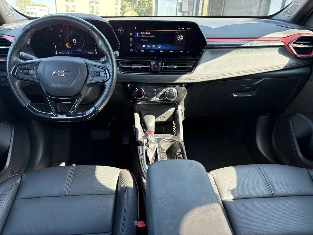 Used 2024 Chevrolet TrailBlazer RS AWD/4WD image 11
