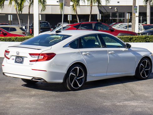 Used 2022 Honda Accord Sport image 5