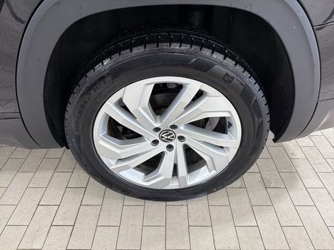 Certified 2021 Volkswagen Atlas SE w/ Panoramic Sunroof Package image 35