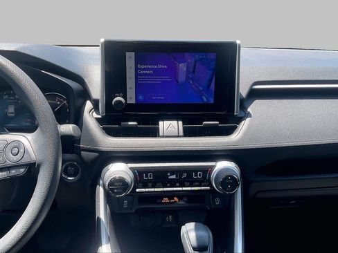 Used 2025 Toyota RAV4 XLE w/ Convenience Package FWD image 7