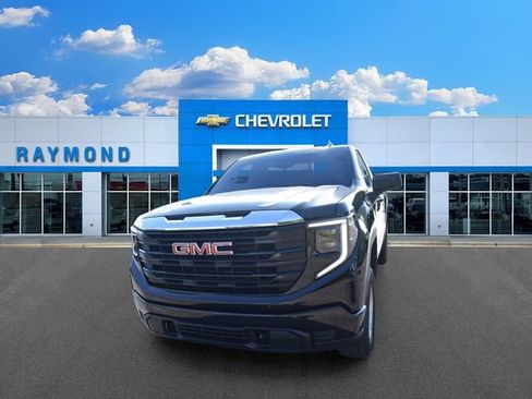Used 2025 GMC Sierra 1500 Pro w/ Pro Value Package AWD/4WD image 7