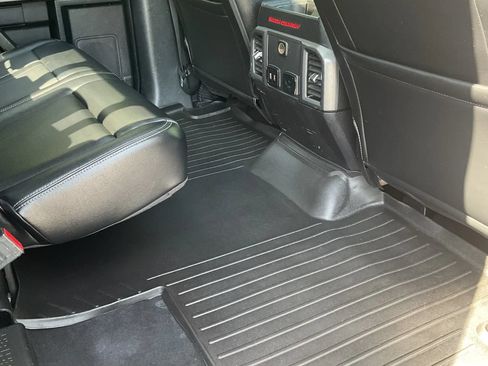 Used 2018 Ford F150 XLT w/ Equipment Group 302A Luxury AWD/4WD image 45