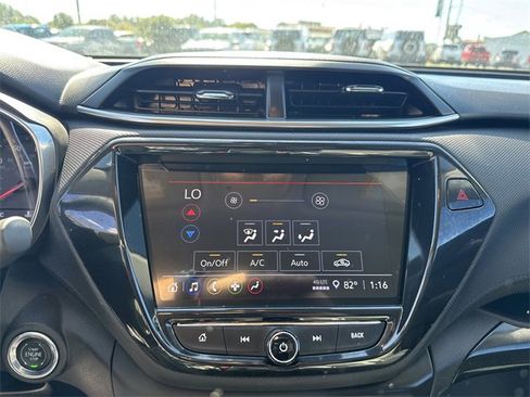 Used 2023 Chevrolet TrailBlazer LT w/ Convenience Package image 21