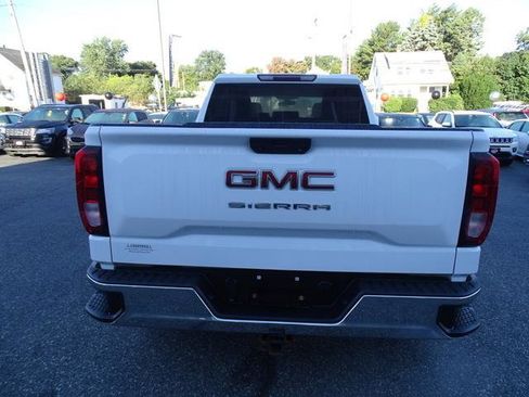 Used 2021 GMC Sierra 1500 4x4 Crew Cab w/ Sierra Value Package image 4