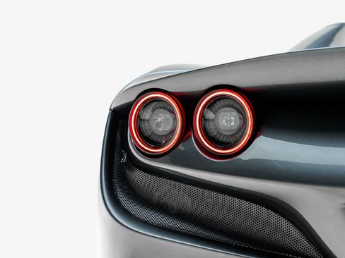 Used 2022 Ferrari F8 Tributo RWD image 37