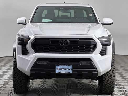 New 2025 Toyota Tacoma TRD Off-Road image 9