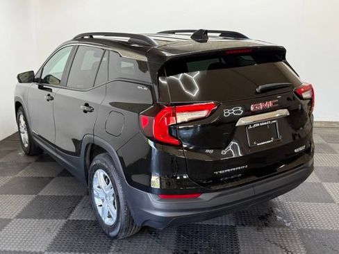 Used 2023 GMC Terrain SLE w/ Driver Convenience Package FWD image 8