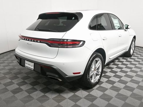 Certified 2025 Porsche Macan image 28