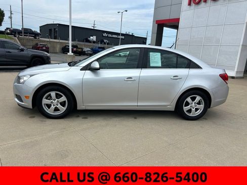 Used 2014 Chevrolet Cruze LT FWD image 13