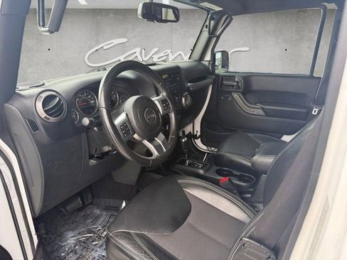 Used 2017 Jeep Wrangler Unlimited Sport image 19